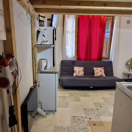 Beau studio en centre ville Narbonne Extérieur photo